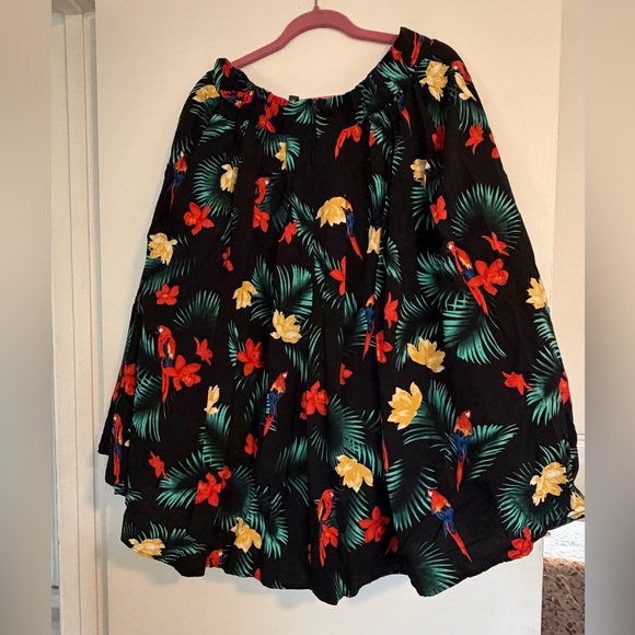 Torrid Red and Black Floral Skater Skirt - Picture 5 of 6